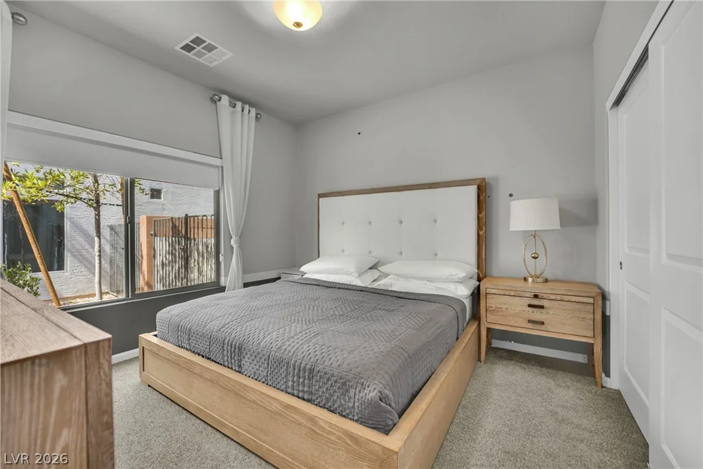8664 Indigo Spring, Las Vegas, NV 89139