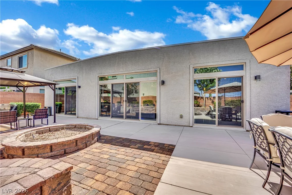 8664 Indigo Spring, Las Vegas, NV 89139