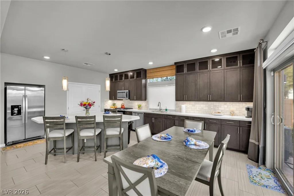 8664 Indigo Spring, Las Vegas, NV 89139