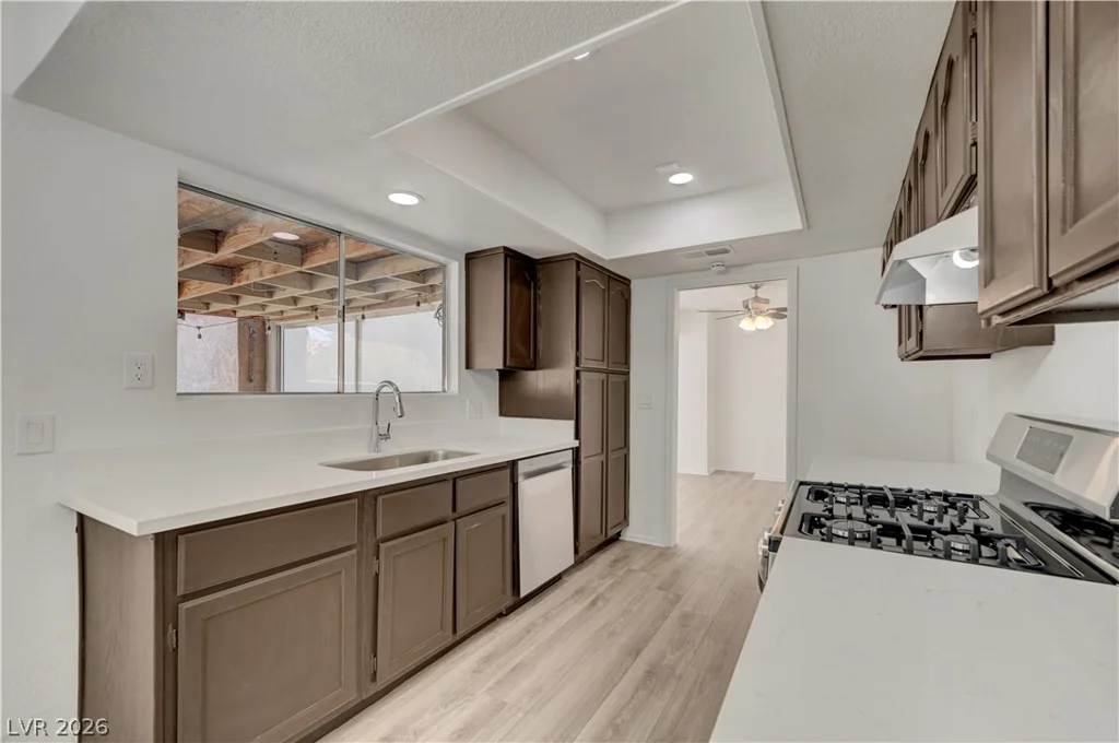 4245 Park, Las Vegas, NV 89110