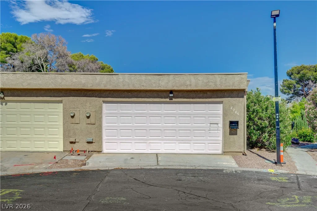 4245 Park, Las Vegas, NV 89110