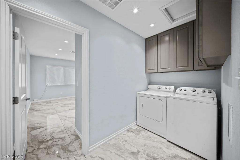 3609 Park Oliver, Las Vegas, NV 89110