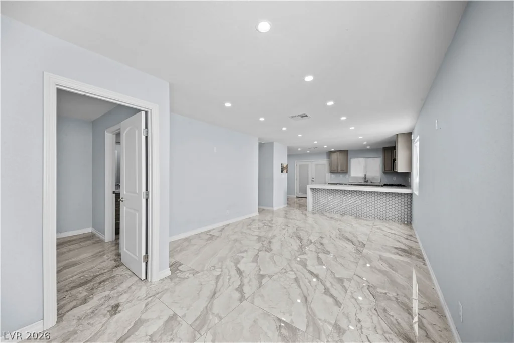 3609 Park Oliver, Las Vegas, NV 89110