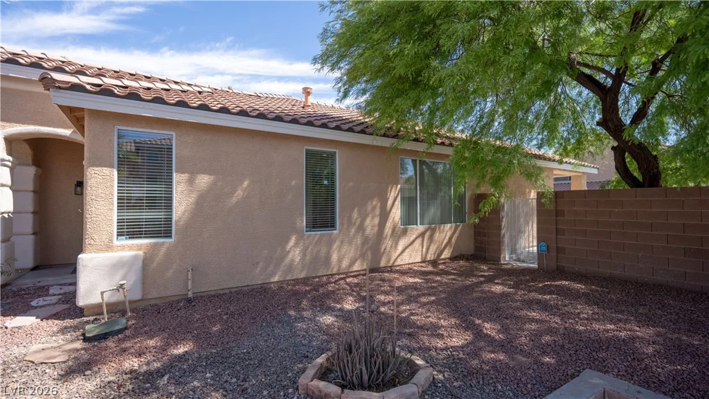5946 Lingering Breeze, Las Vegas, NV 89148