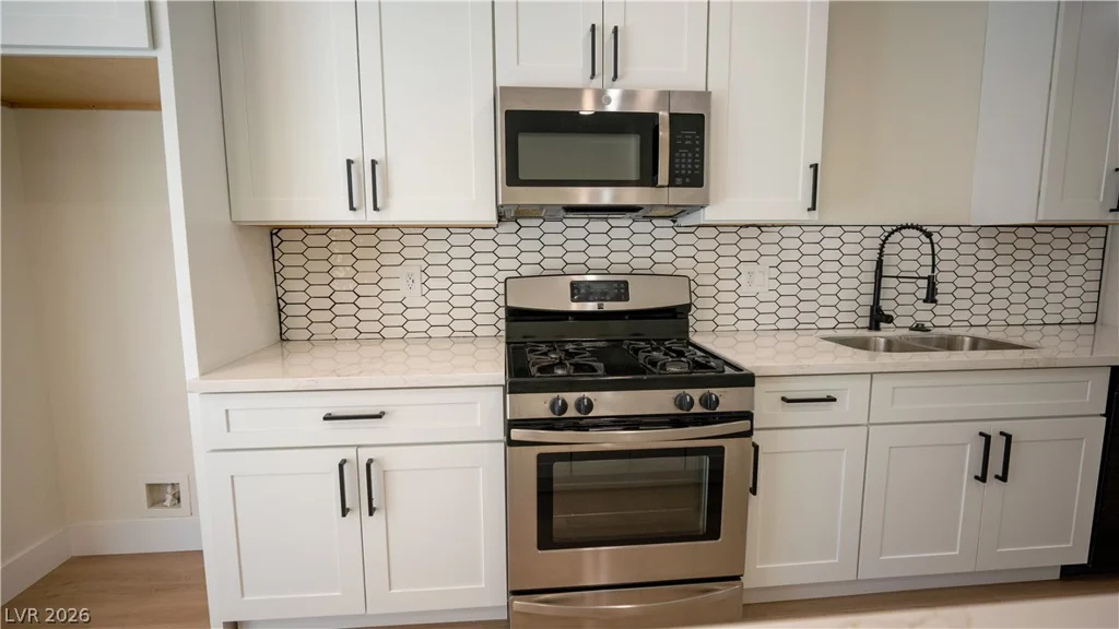 5946 Lingering Breeze, Las Vegas, NV 89148