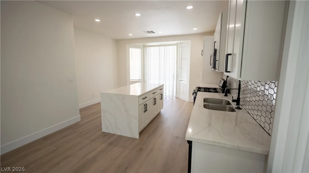 5946 Lingering Breeze, Las Vegas, NV 89148
