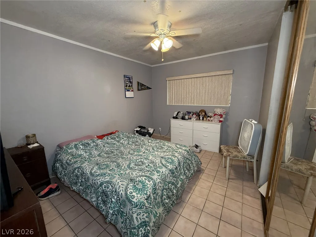 4567 Nellis, Las Vegas, NV 89121