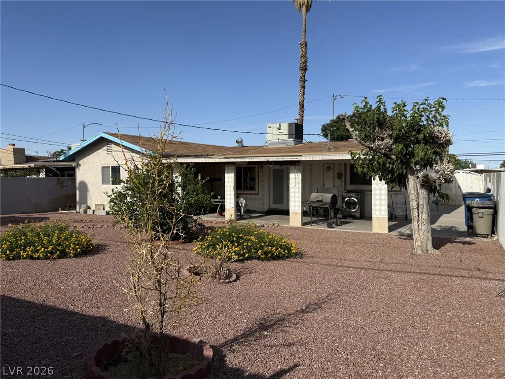 4567 Nellis, Las Vegas, NV 89121