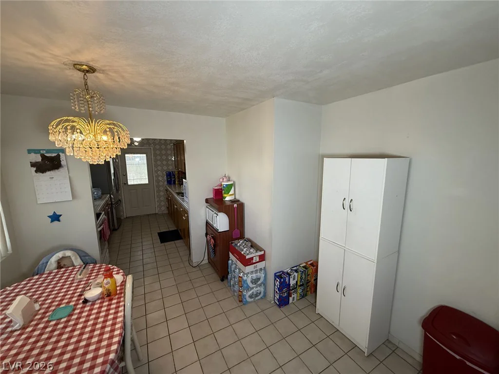 4567 Nellis, Las Vegas, NV 89121