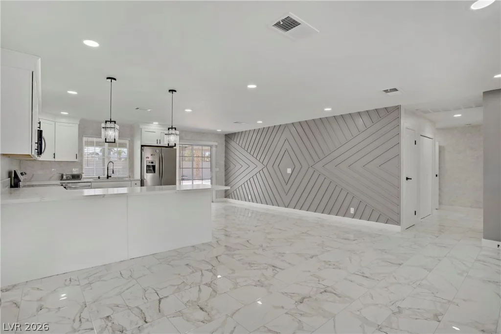 4490 Warm Springs, Las Vegas, NV 89118