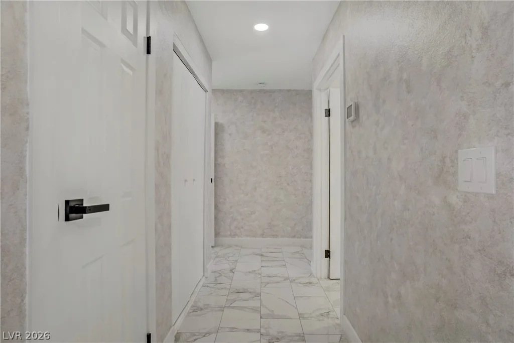 4490 Warm Springs, Las Vegas, NV 89118