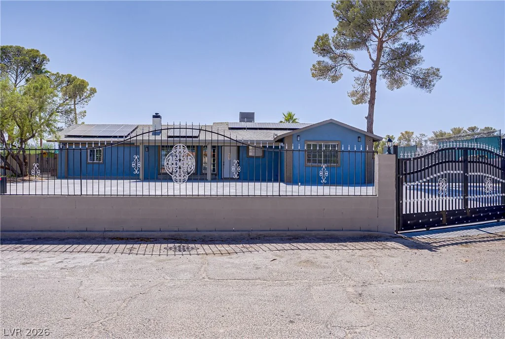 4490 Warm Springs, Las Vegas, NV 89118