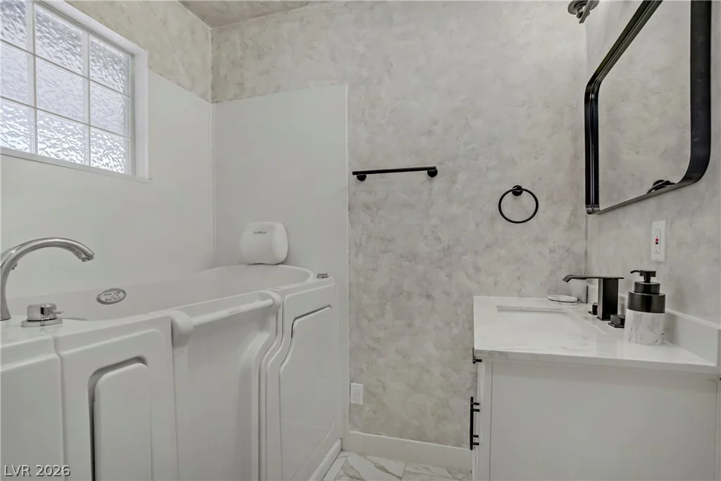 4490 Warm Springs, Las Vegas, NV 89118