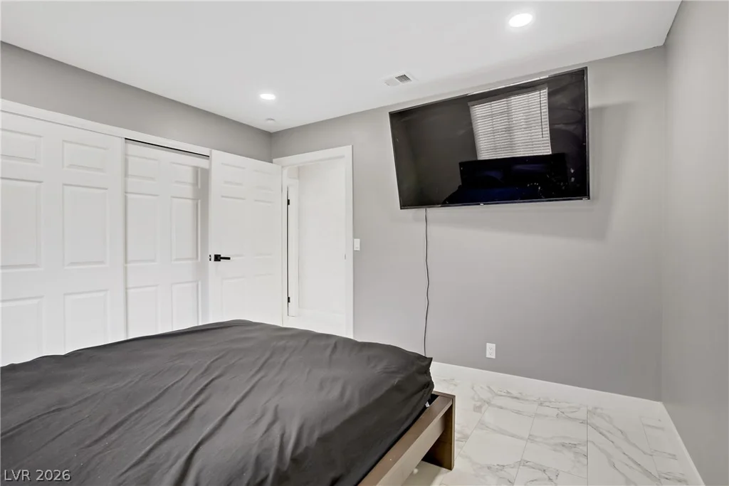4490 Warm Springs, Las Vegas, NV 89118