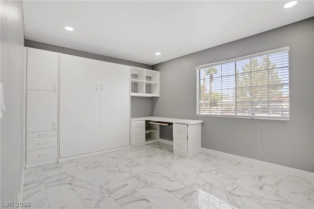4490 Warm Springs, Las Vegas, NV 89118