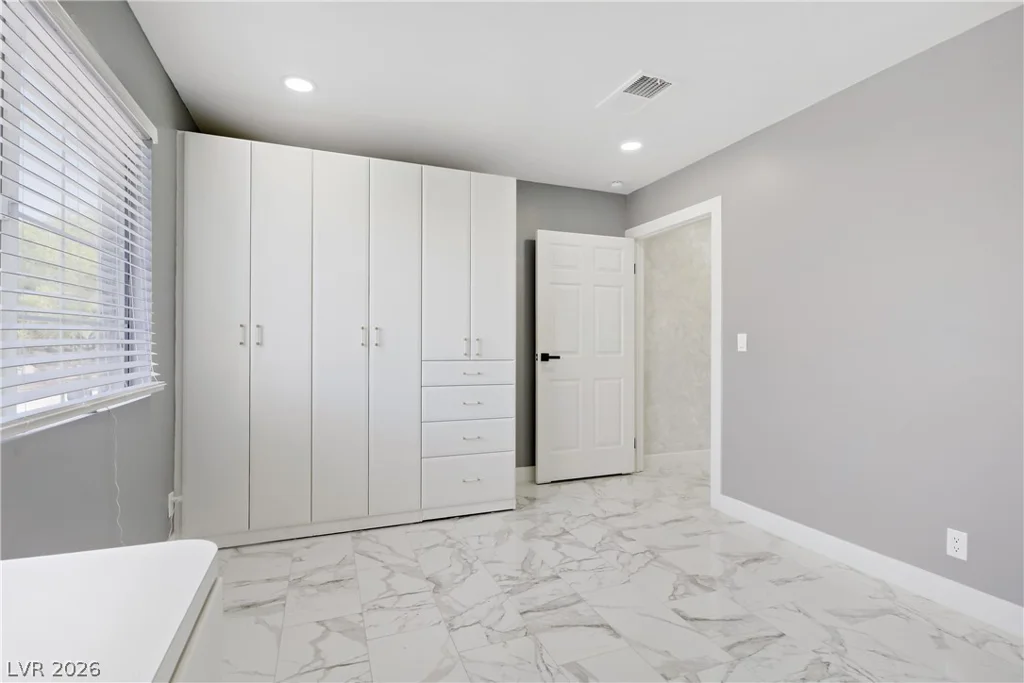 4490 Warm Springs, Las Vegas, NV 89118