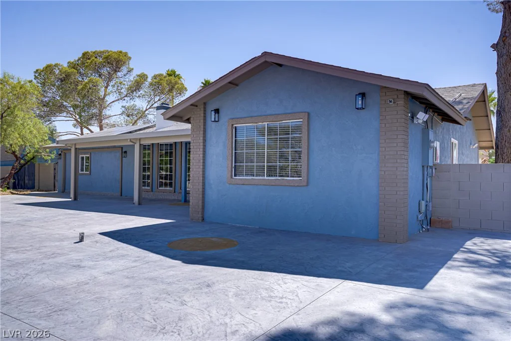 4490 Warm Springs, Las Vegas, NV 89118