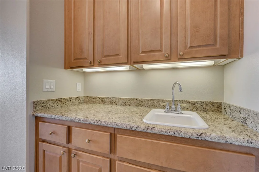 2012 Oliver Springs, Henderson, NV 89052