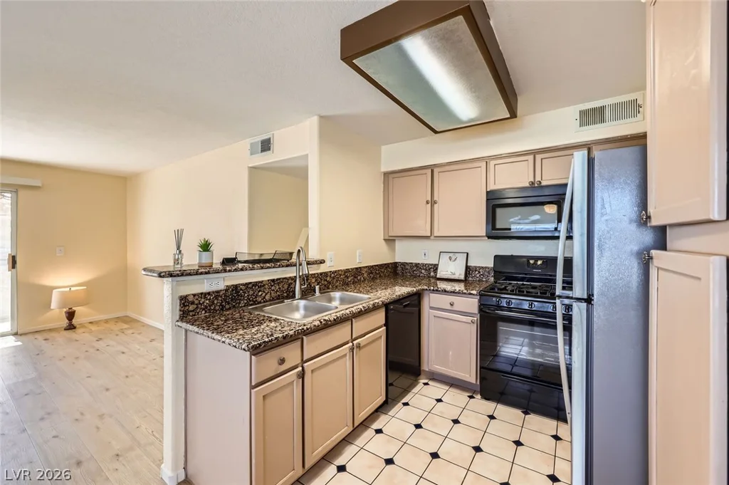 5241 Caspian Springs, Las Vegas, NV 89120