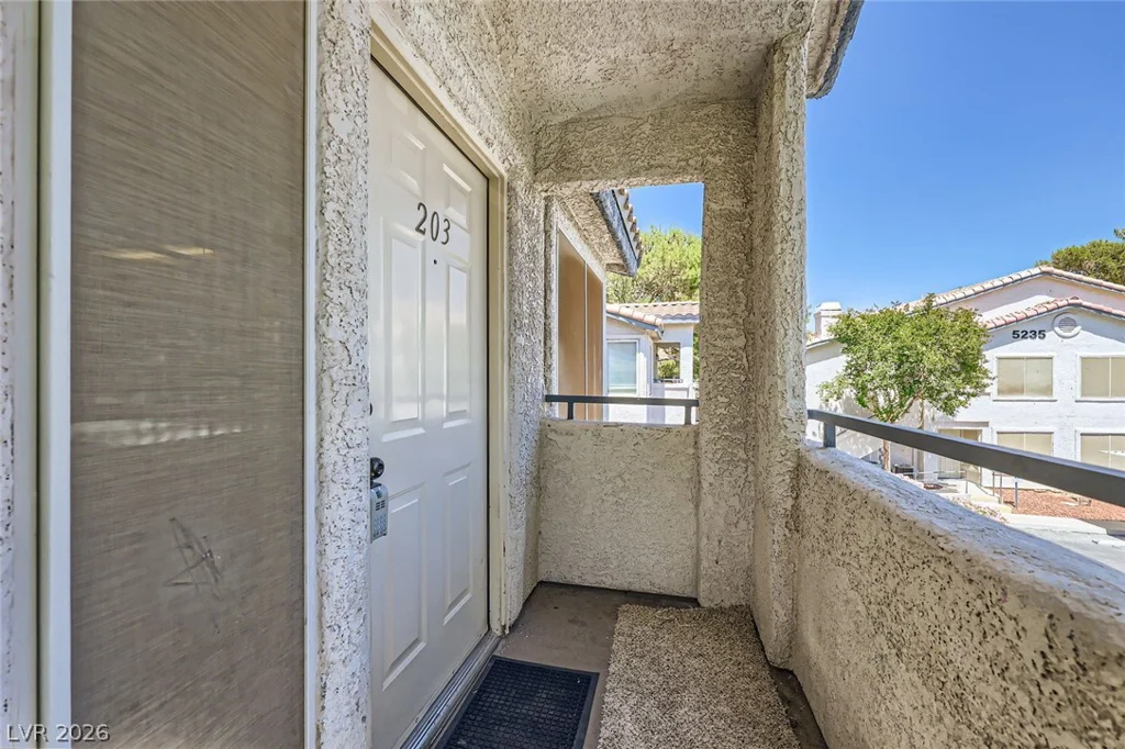 5241 Caspian Springs, Las Vegas, NV 89120