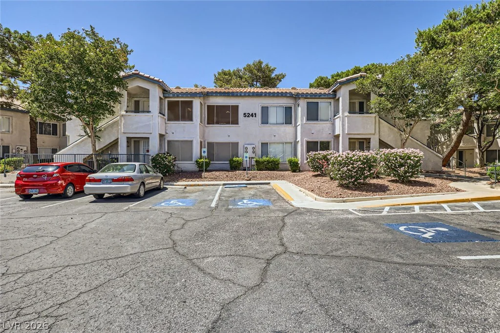 5241 Caspian Springs, Las Vegas, NV 89120