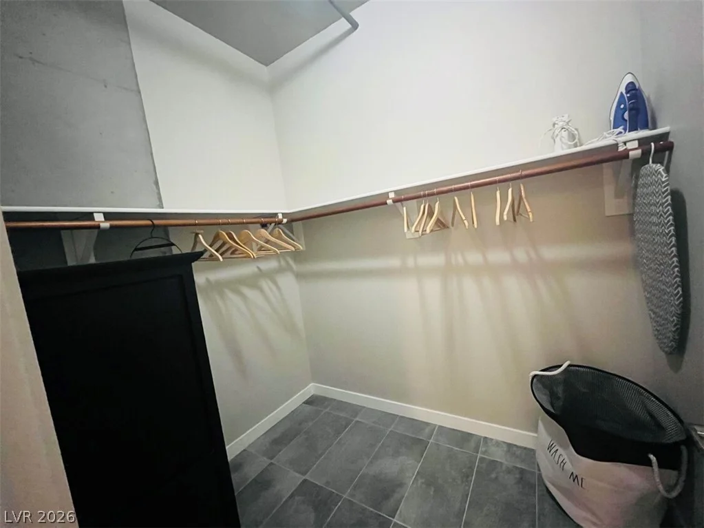 353 Bonneville, Las Vegas, NV 89101