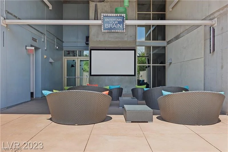 353 Bonneville, Las Vegas, NV 89101