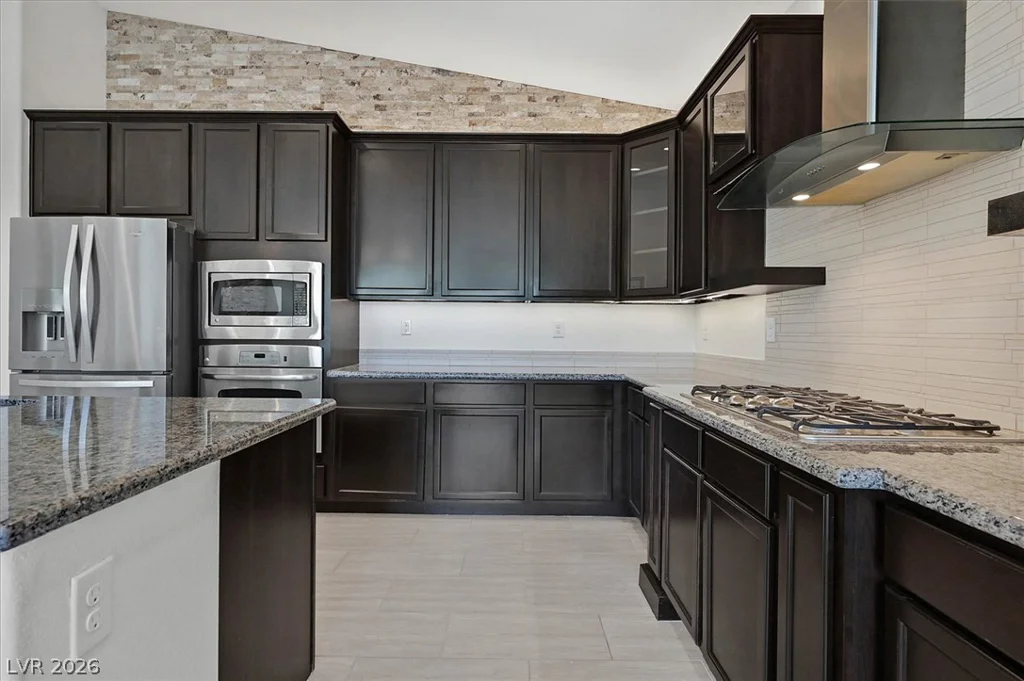 8013 Glimmerglass, Las Vegas, NV 89178