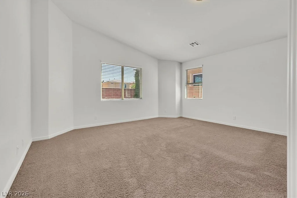8013 Glimmerglass, Las Vegas, NV 89178