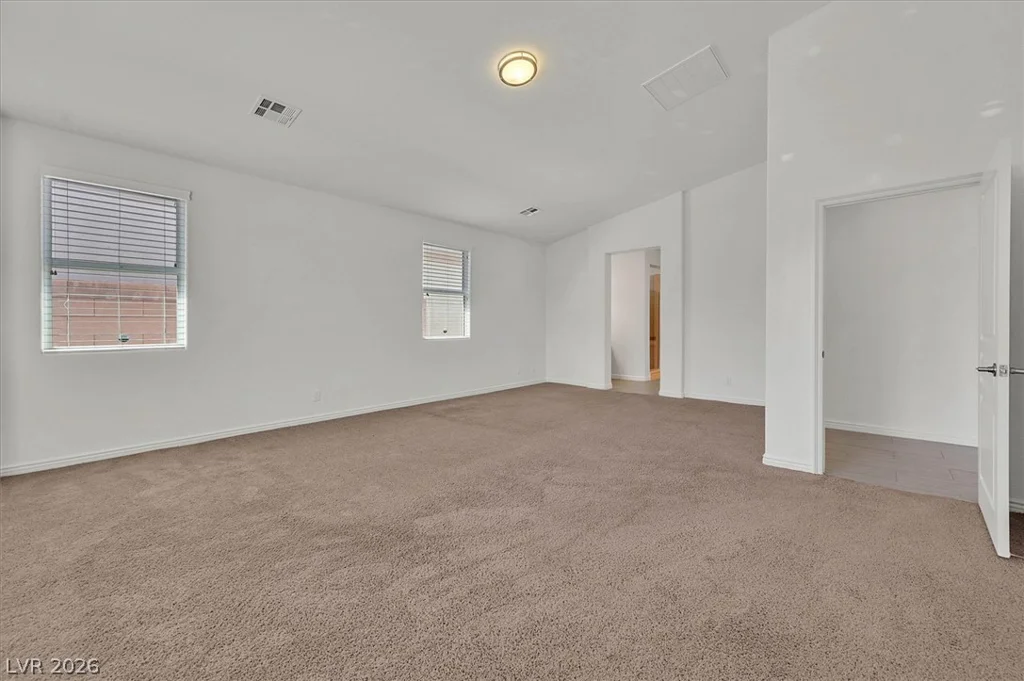 8013 Glimmerglass, Las Vegas, NV 89178