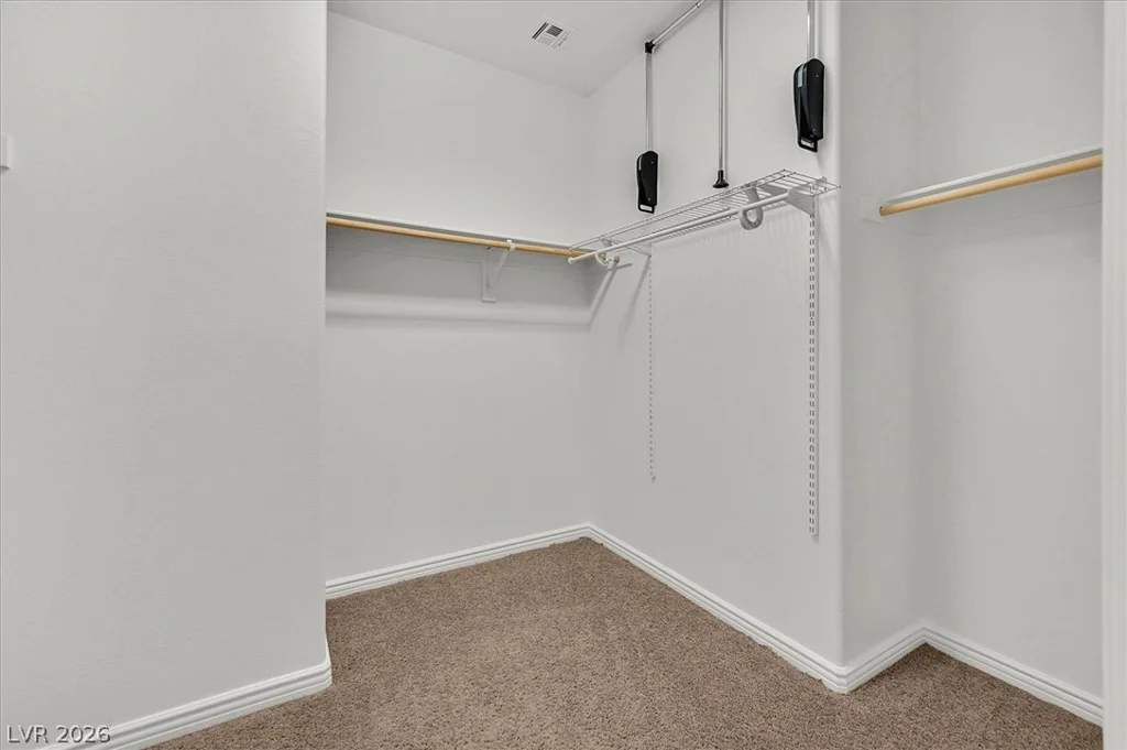 8013 Glimmerglass, Las Vegas, NV 89178