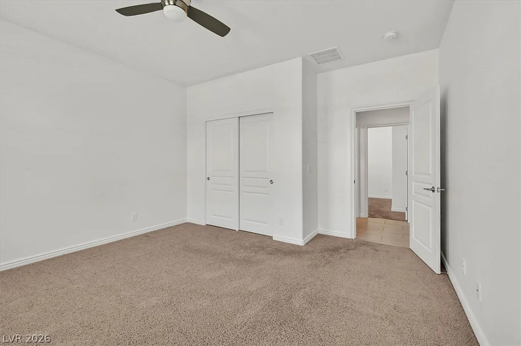 8013 Glimmerglass, Las Vegas, NV 89178