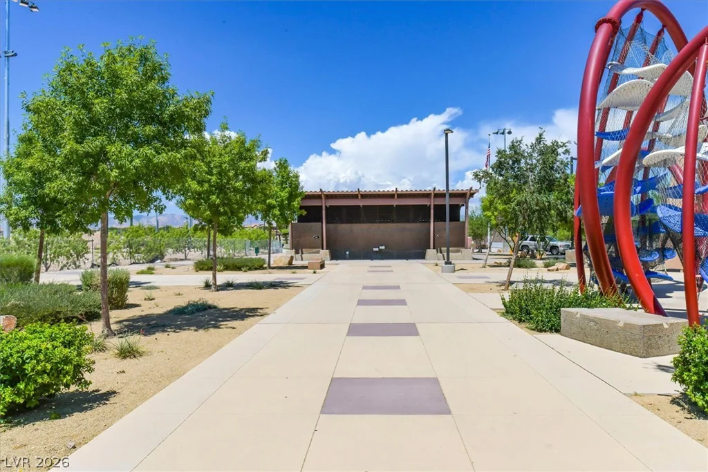8013 Glimmerglass, Las Vegas, NV 89178