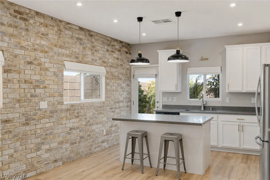 5642 Alta Peak, Las Vegas, NV 89118