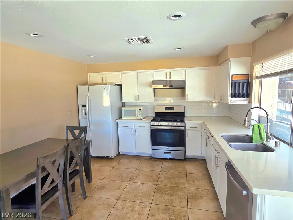 3648 Bronco, Las Vegas, NV 89103