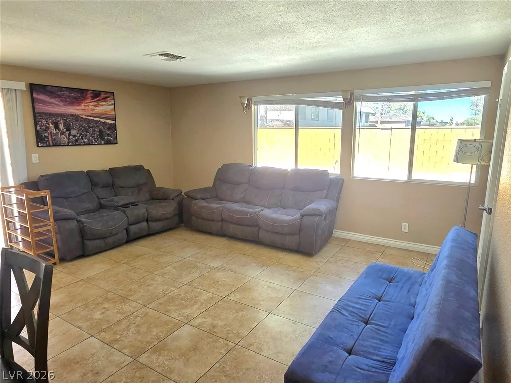 3648 Bronco, Las Vegas, NV 89103