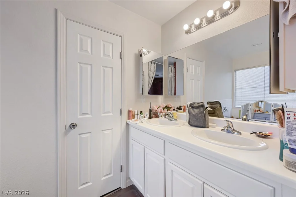 2844 Calle Del Oro, Las Vegas, NV 89120
