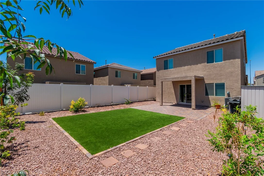6183 Pink Cosmos, Las Vegas, NV 89122