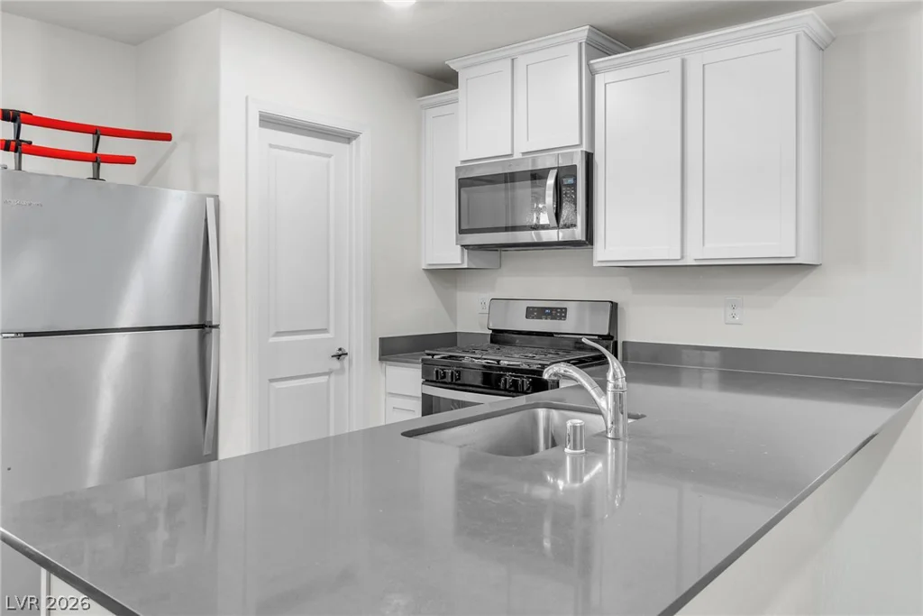 6183 Pink Cosmos, Las Vegas, NV 89122