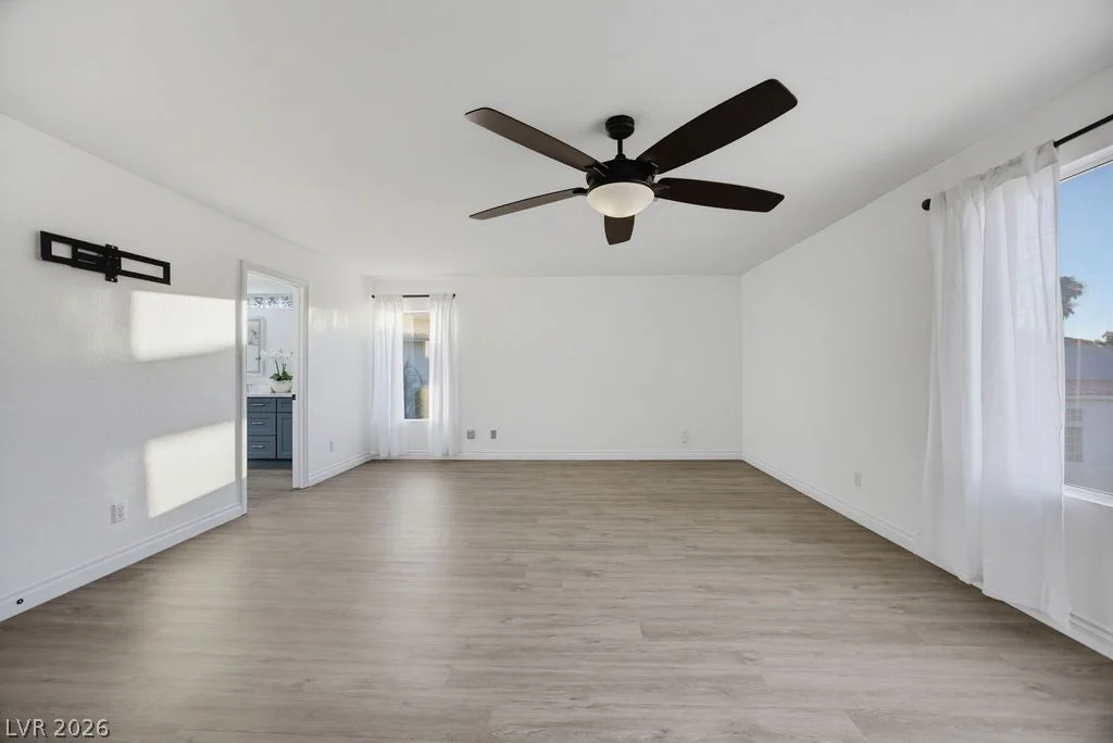 7424 Alcove Glen, Las Vegas, NV 89129