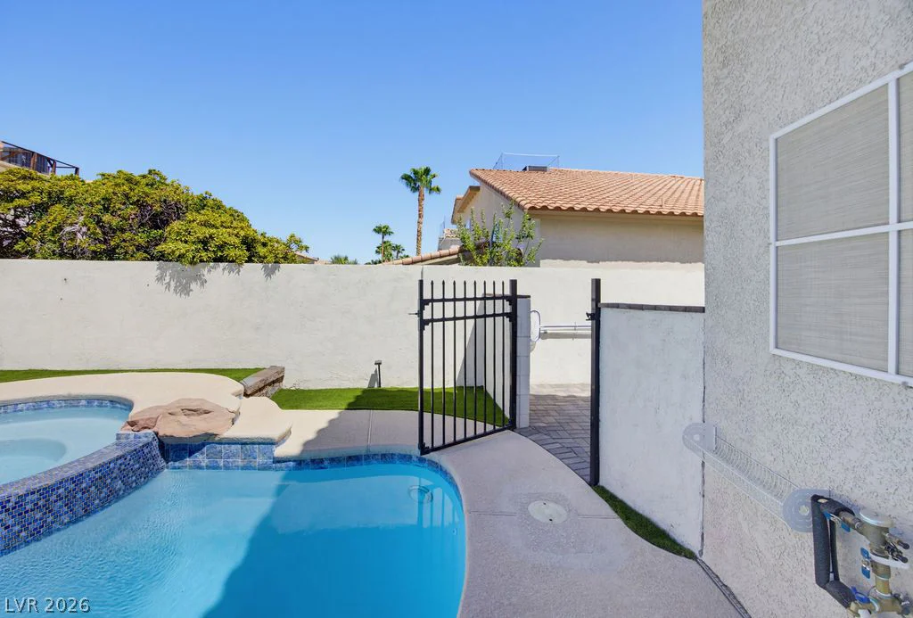7424 Alcove Glen, Las Vegas, NV 89129