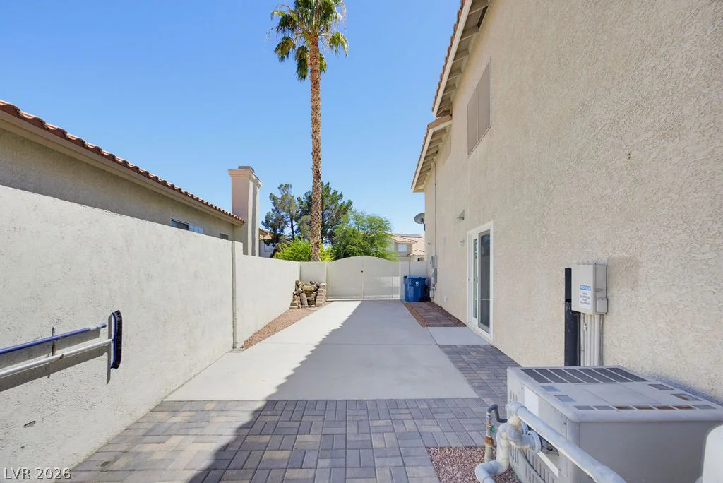7424 Alcove Glen, Las Vegas, NV 89129