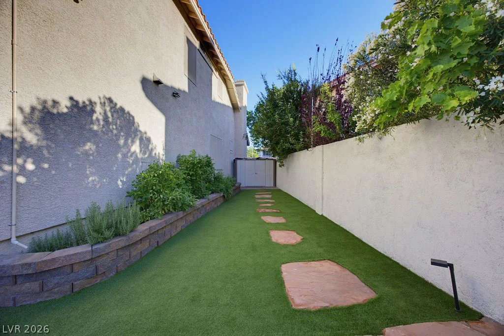 7424 Alcove Glen, Las Vegas, NV 89129