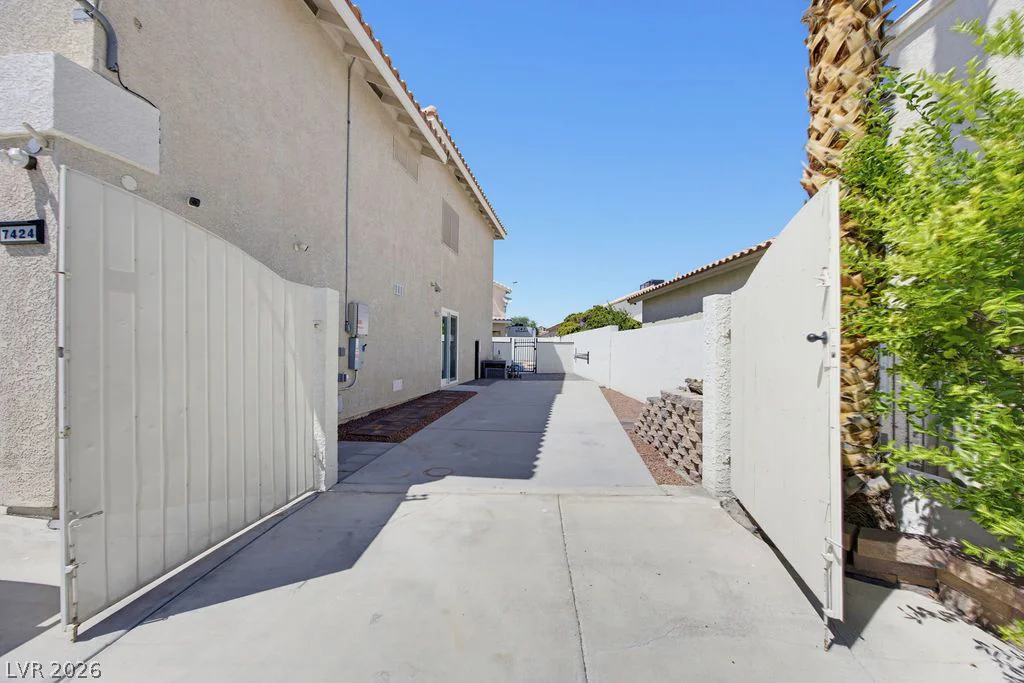 7424 Alcove Glen, Las Vegas, NV 89129