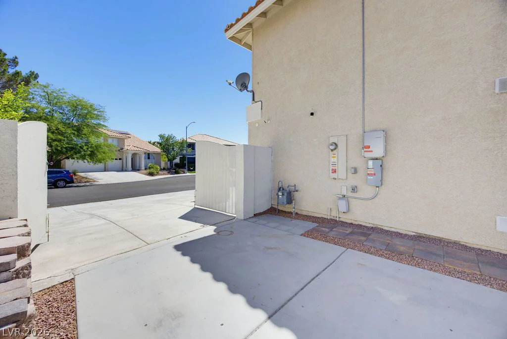 7424 Alcove Glen, Las Vegas, NV 89129