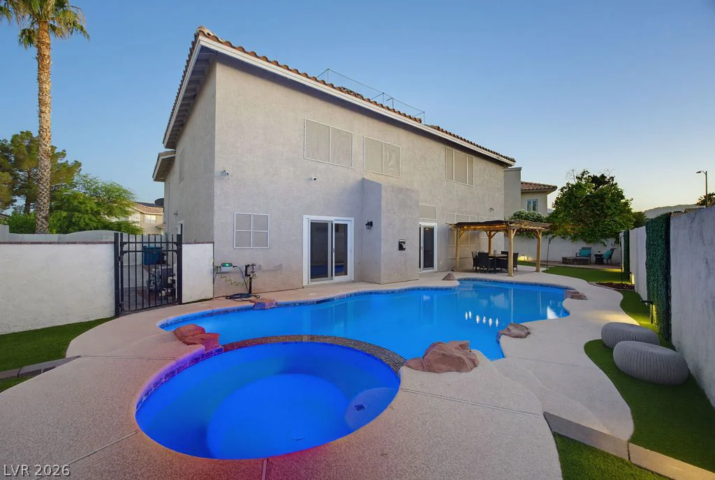 7424 Alcove Glen, Las Vegas, NV 89129