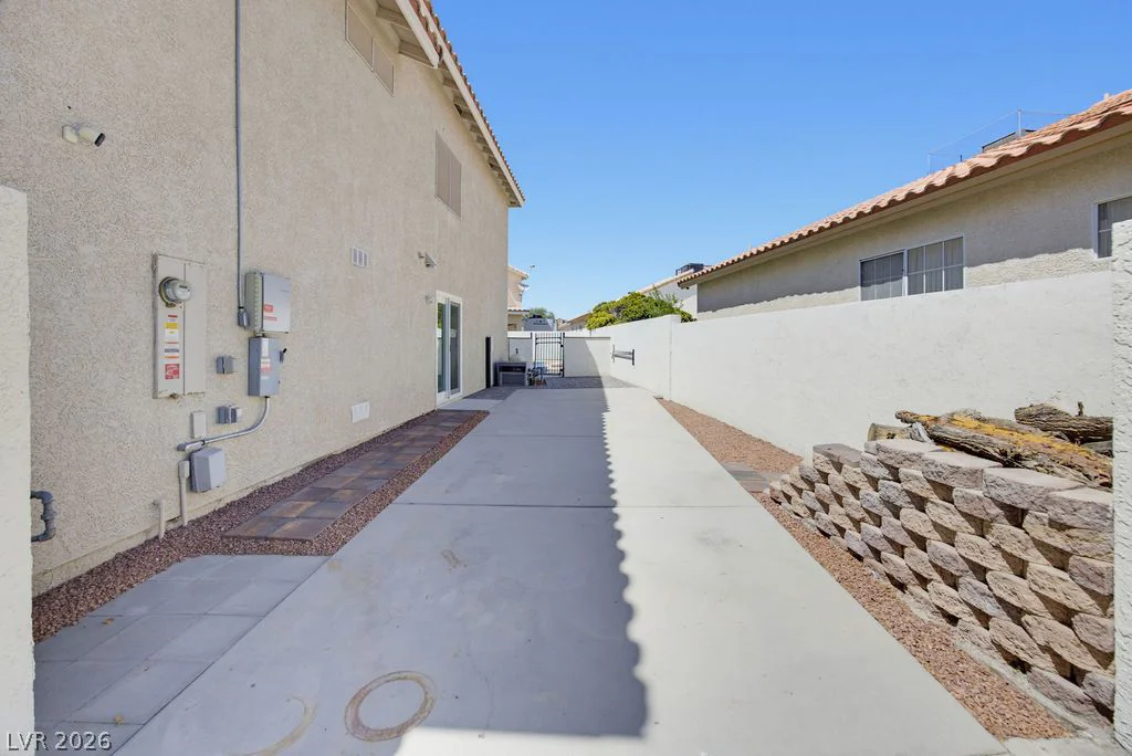 7424 Alcove Glen, Las Vegas, NV 89129