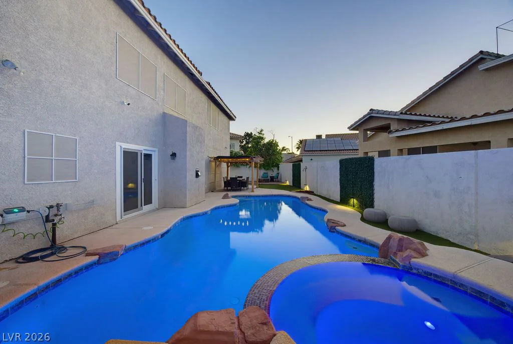 7424 Alcove Glen, Las Vegas, NV 89129