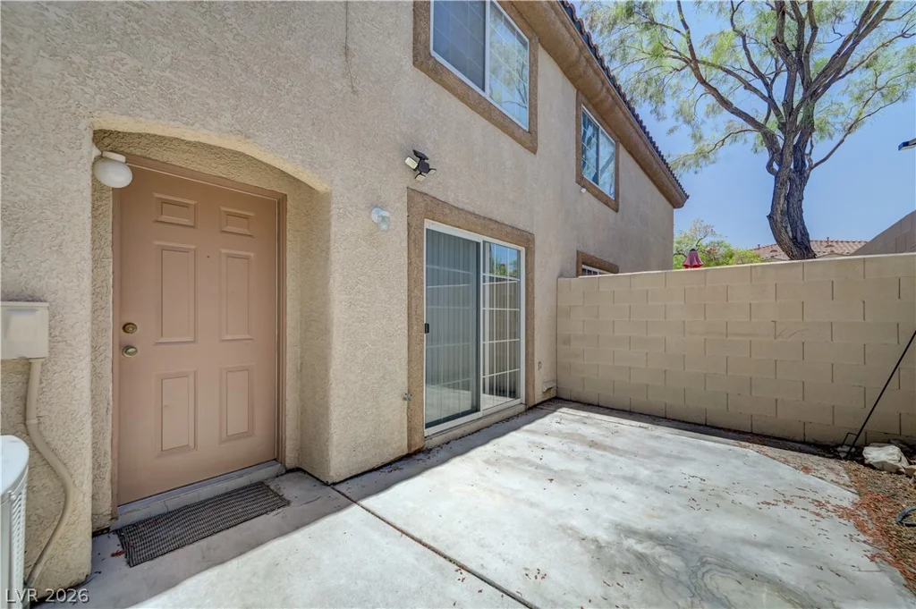 7621 Almeria, Las Vegas, NV 89128