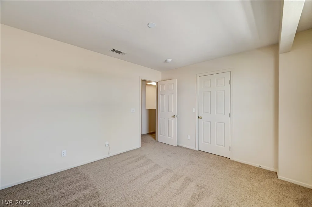 7621 Almeria, Las Vegas, NV 89128